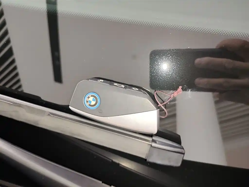 BMW iX 2022 xDrive40 фото 9