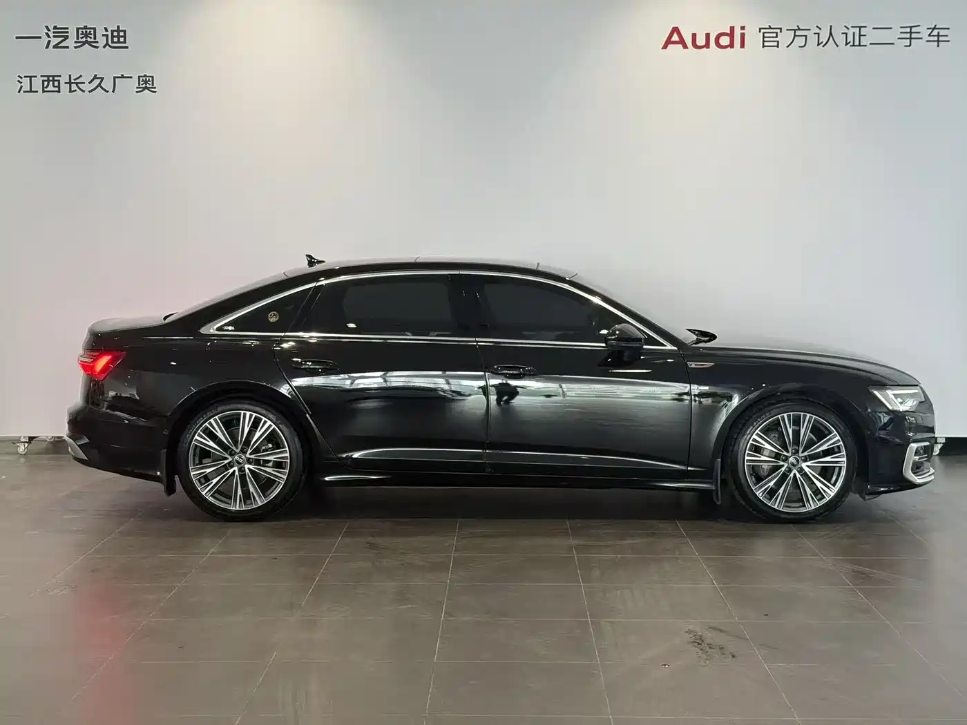 Audi A6L 2023 45 TFSI Premium Selection Dynamic фото 3