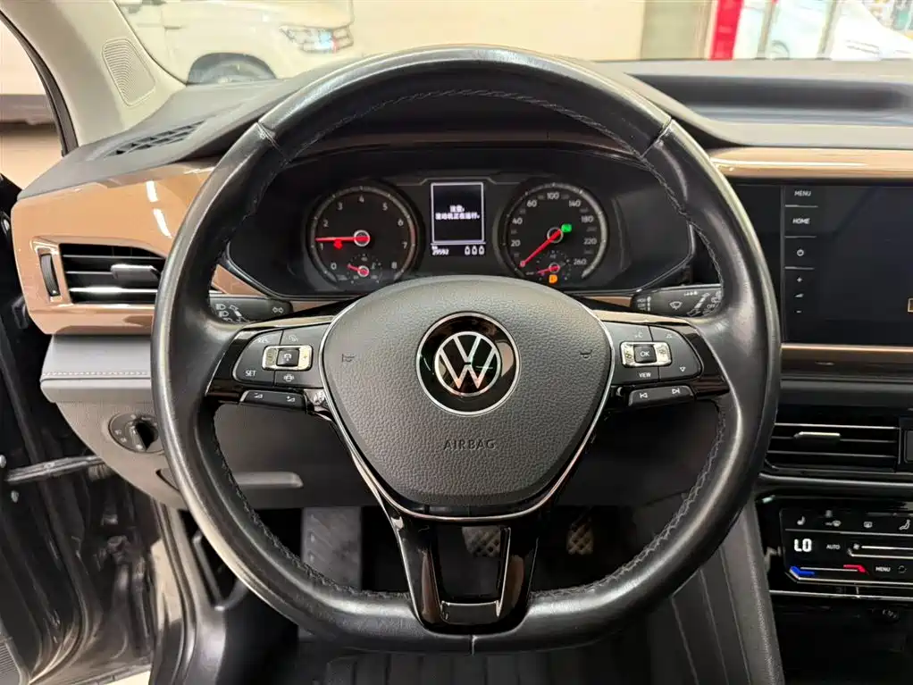 Volkswagen Tharu 2021 280TSI 2WD Luxury Plus фото 11
