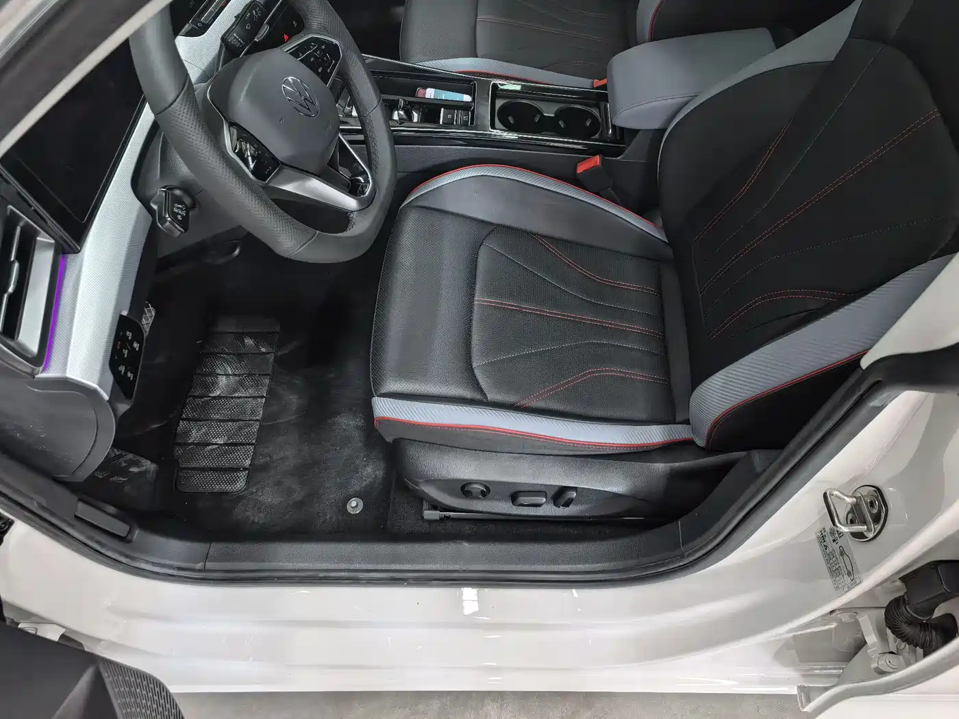 Volkswagen Lamando 2022 Lamando L 280TSI DSG Cool Edition фото 16