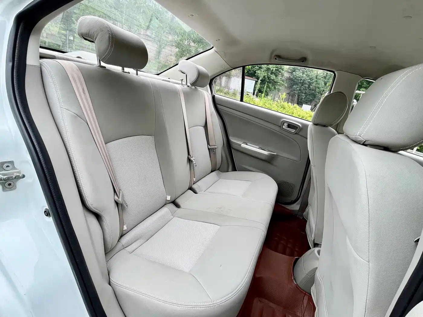 Changan Yuexiang V3 2016 2015 1.4L Manual Cozy Model China IV