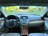 Photo 10 - Toyota Camry