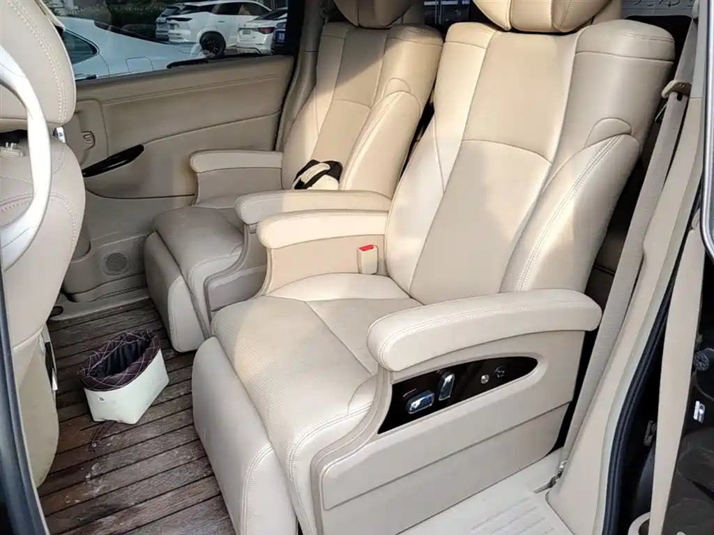 Nissan Quest 2017 2015 3.5L SL