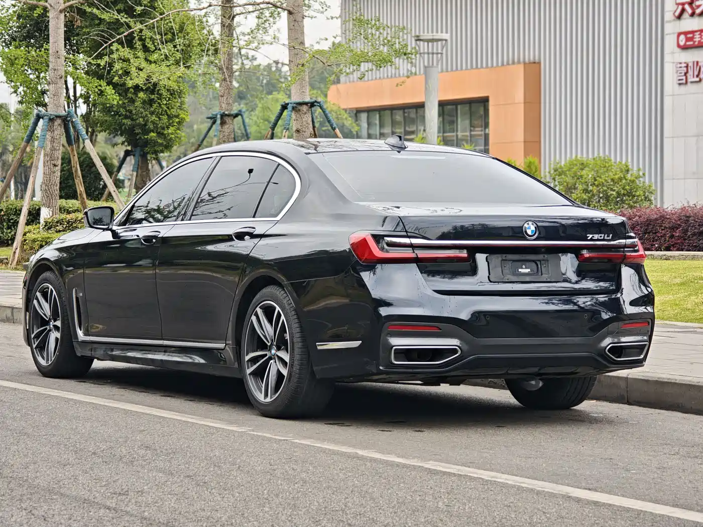 BMW 7 Series 2021 Model 730Li M Sport Package фото 5