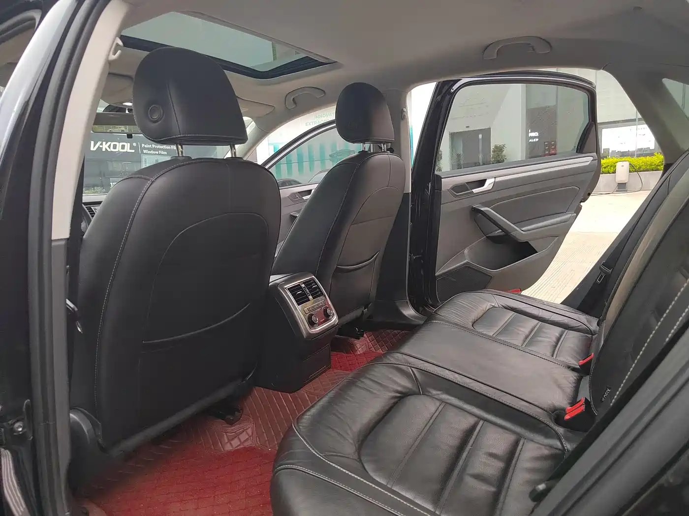 Volkswagen Passat 2017 330TSI DSG Prestige фото 6