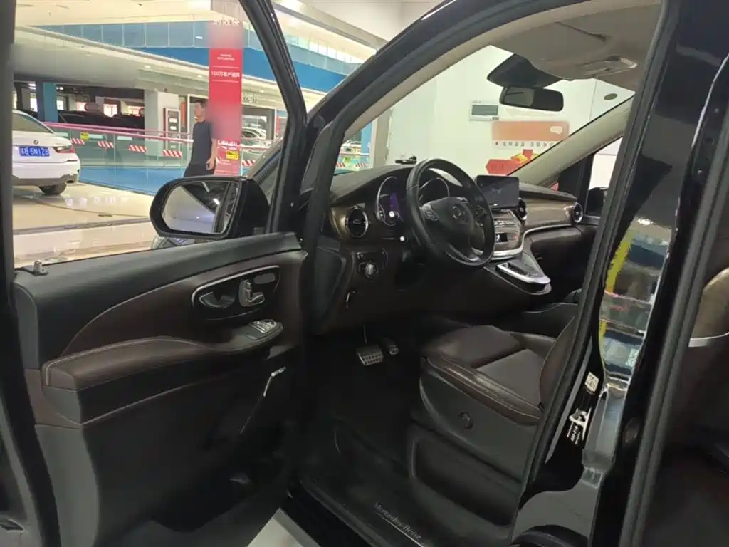 Mercedes-Benz V-Class 2022 V 260 Prestige Edition фото 16