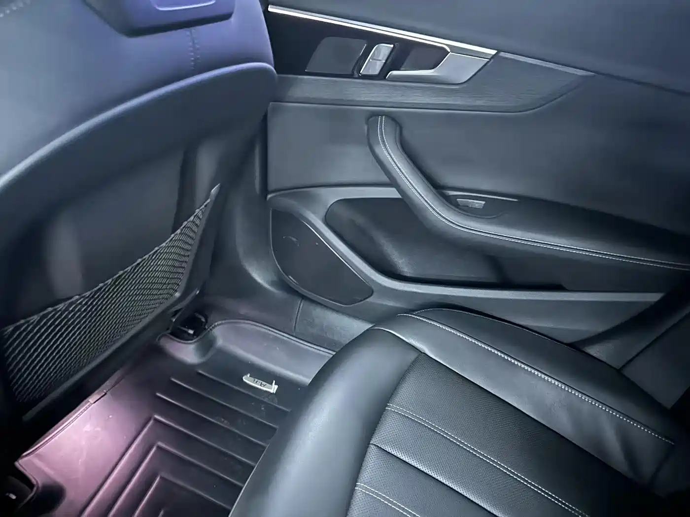 Audi A4L 2024 40 TFSI Luxury Dynamic фото 11