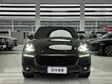 Photo 2 - Porsche Cayenne New Energy