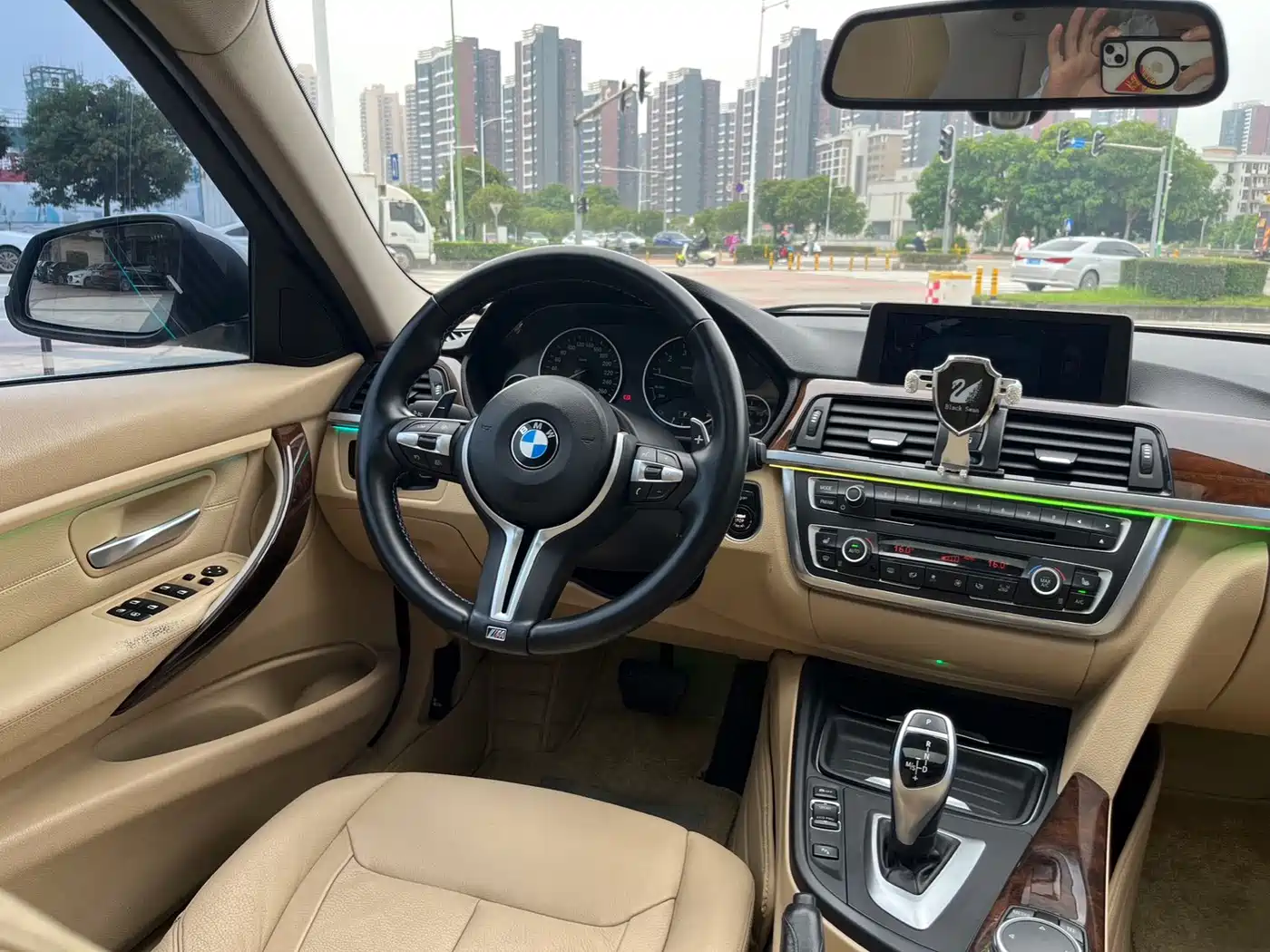 Фото 10 - BMW 3 Series