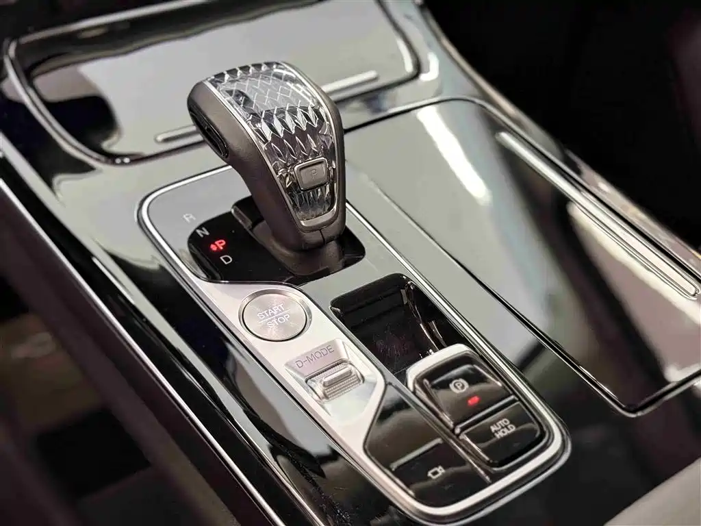 GAC Trumpchi Trumpchi M8 2024 Master Series 400T Ultimate Edition фото 25