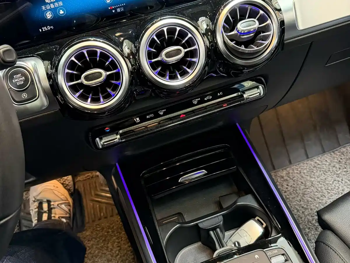 Mercedes-Benz GLB 2021 GLB 200 Dynamic фото 7