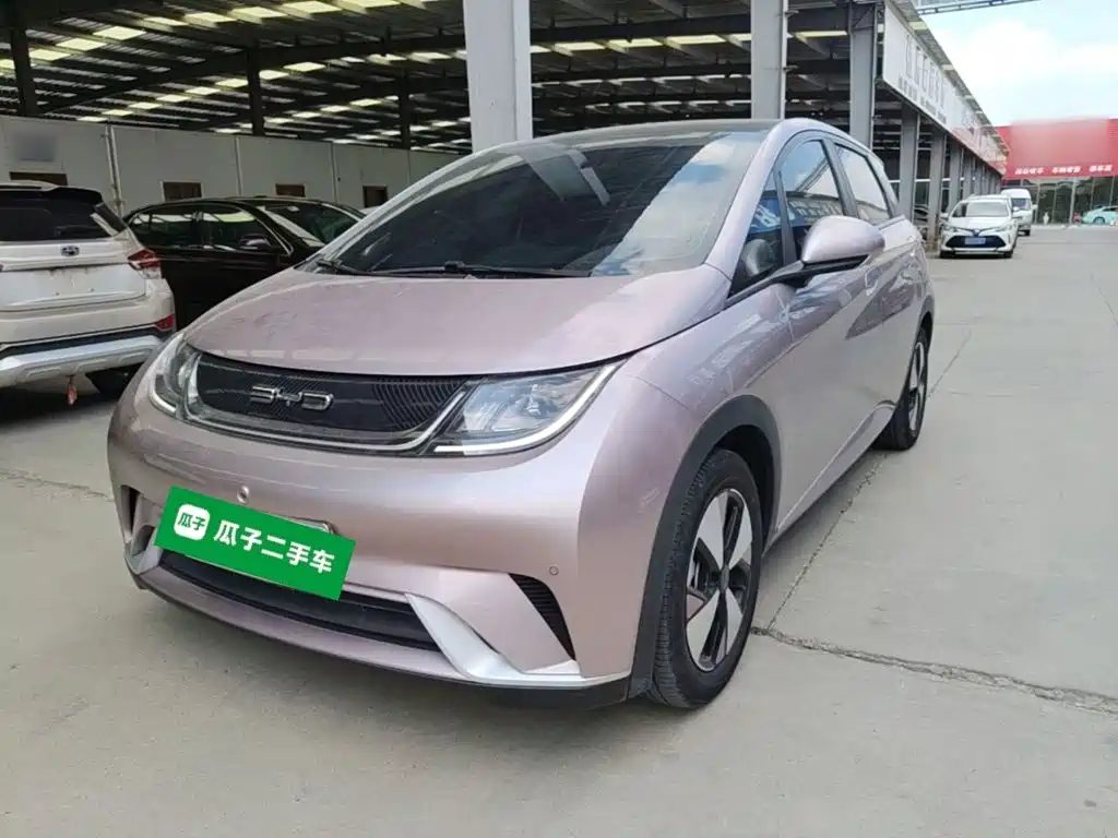 BYD Dolphin 2023