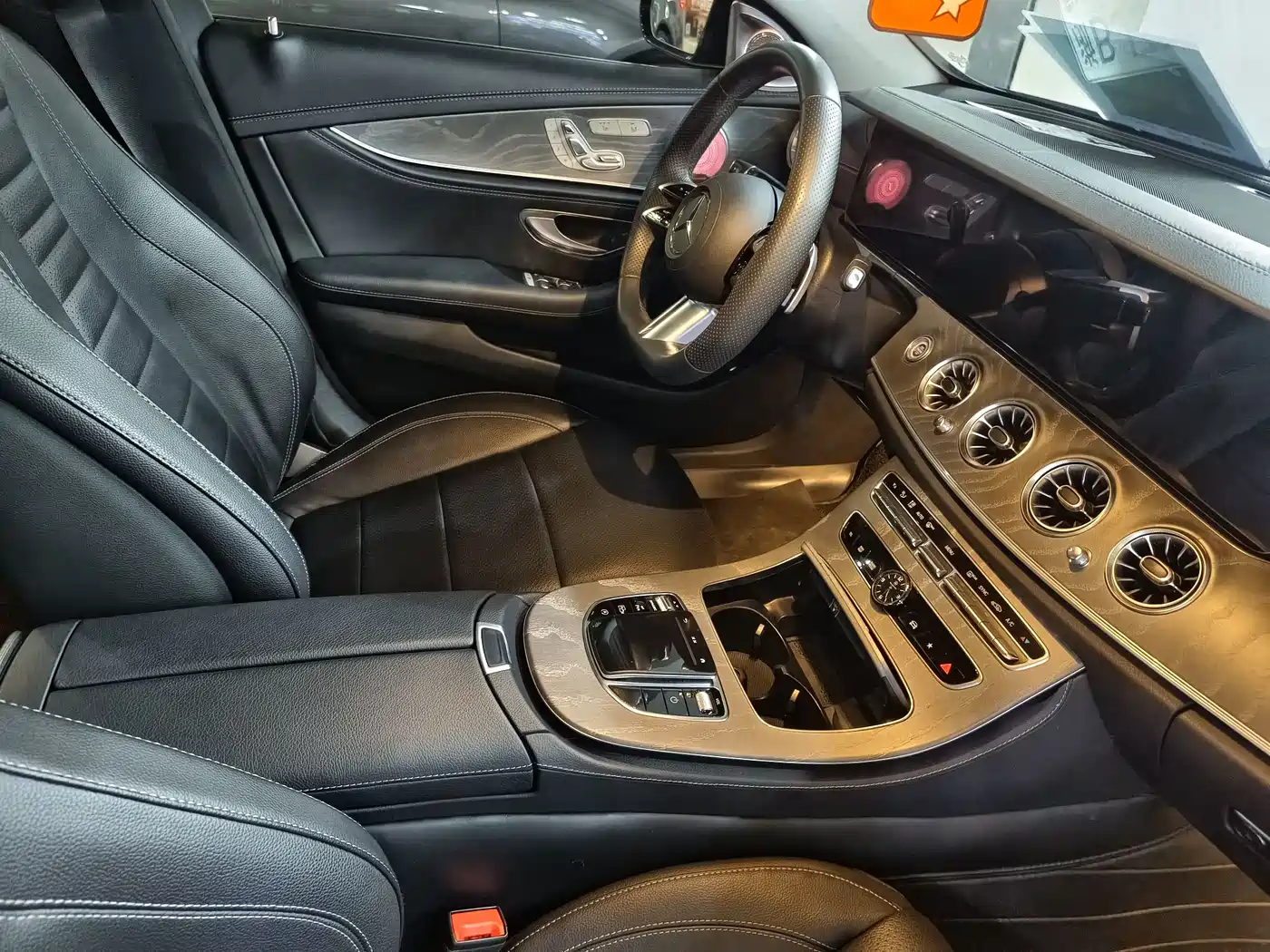Mercedes-Benz E-Class 2023 E 300 L Sport Fashion фото 10
