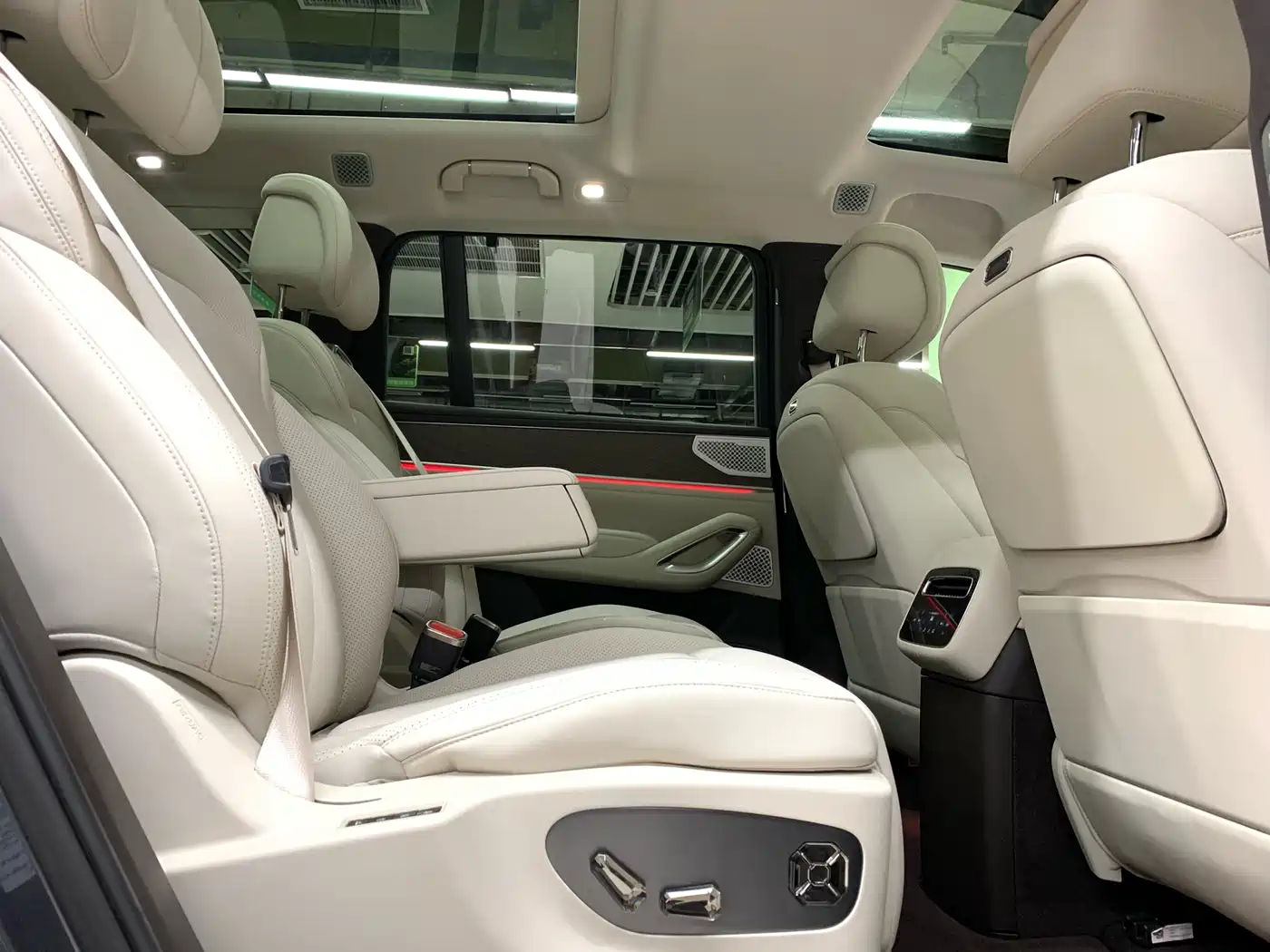 Denza N9 2025 Model Prestige Edition фото 12