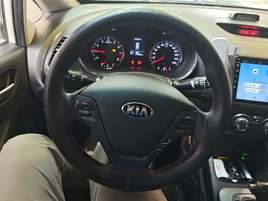 Kia K3 2015 1.6L Automatic GL фото 15