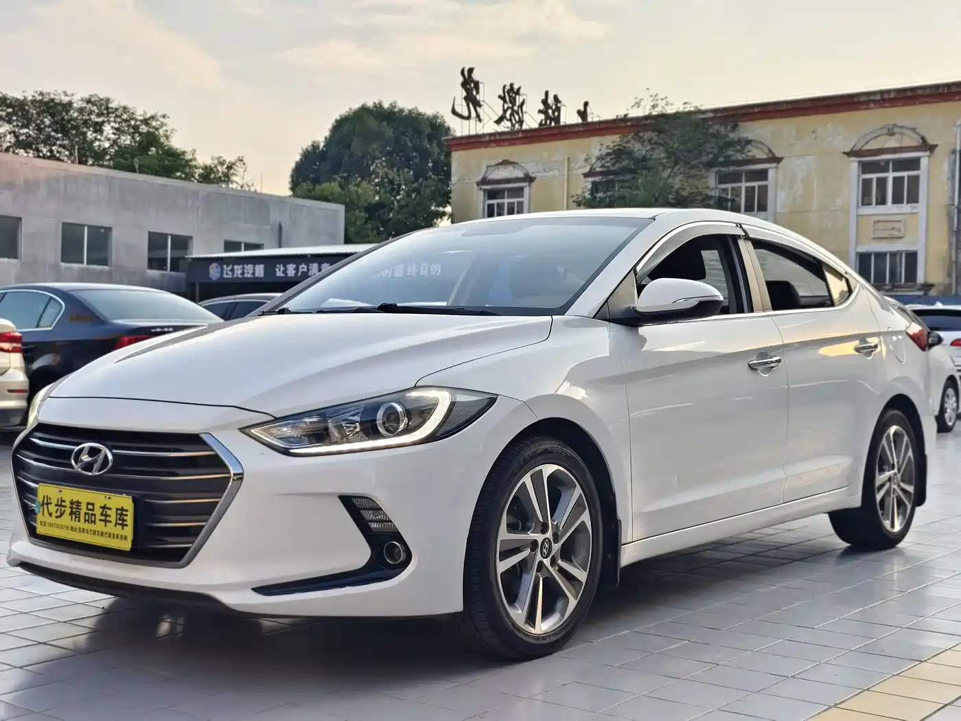 Hyundai Elantra 2016 Model 1.6L Automatic Smart Elite