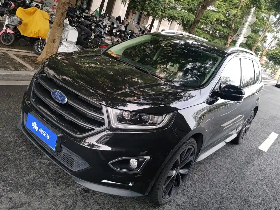 Фото 1 - Ford Edge