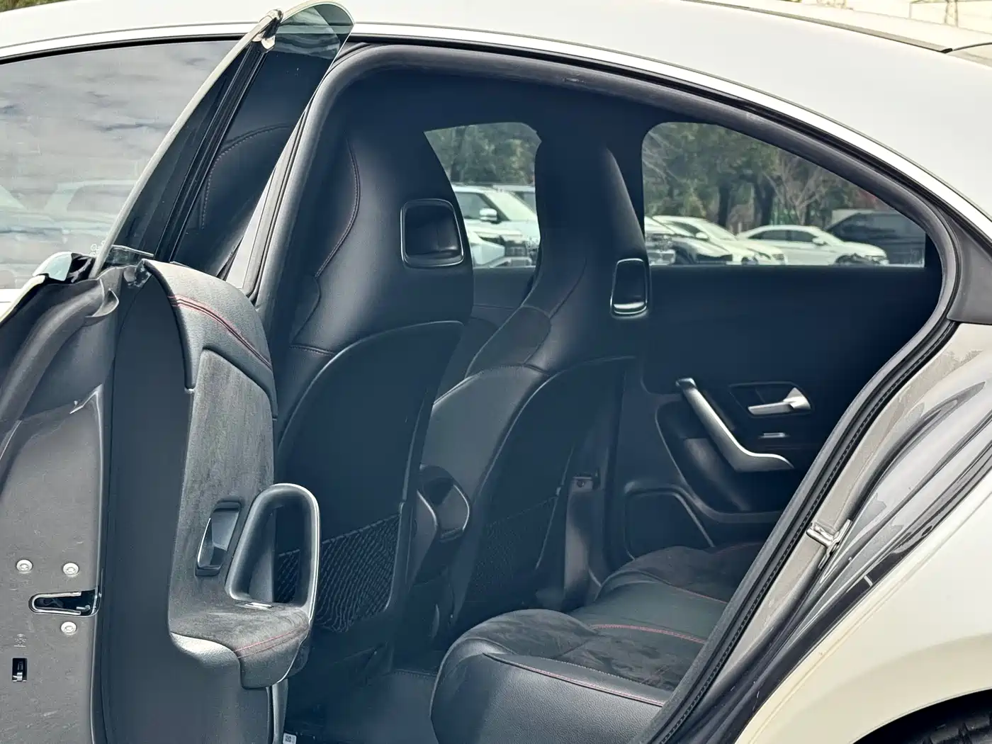 Mercedes-Benz CLA (Import) 2021 CLA 200 фото 11