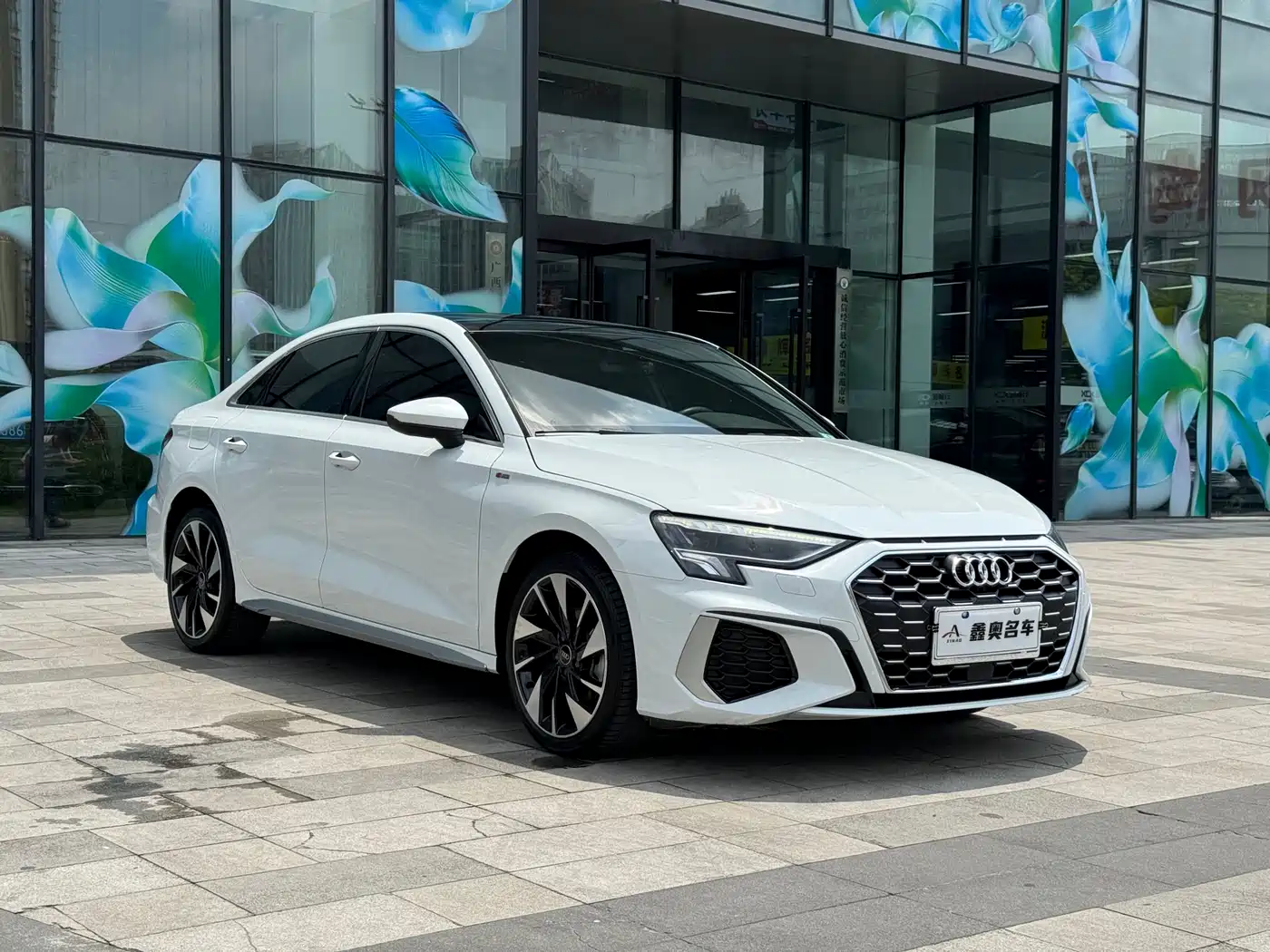 Audi A3 2024 Model A3L Limousine 35 TFSI Fashion Sport фото 3