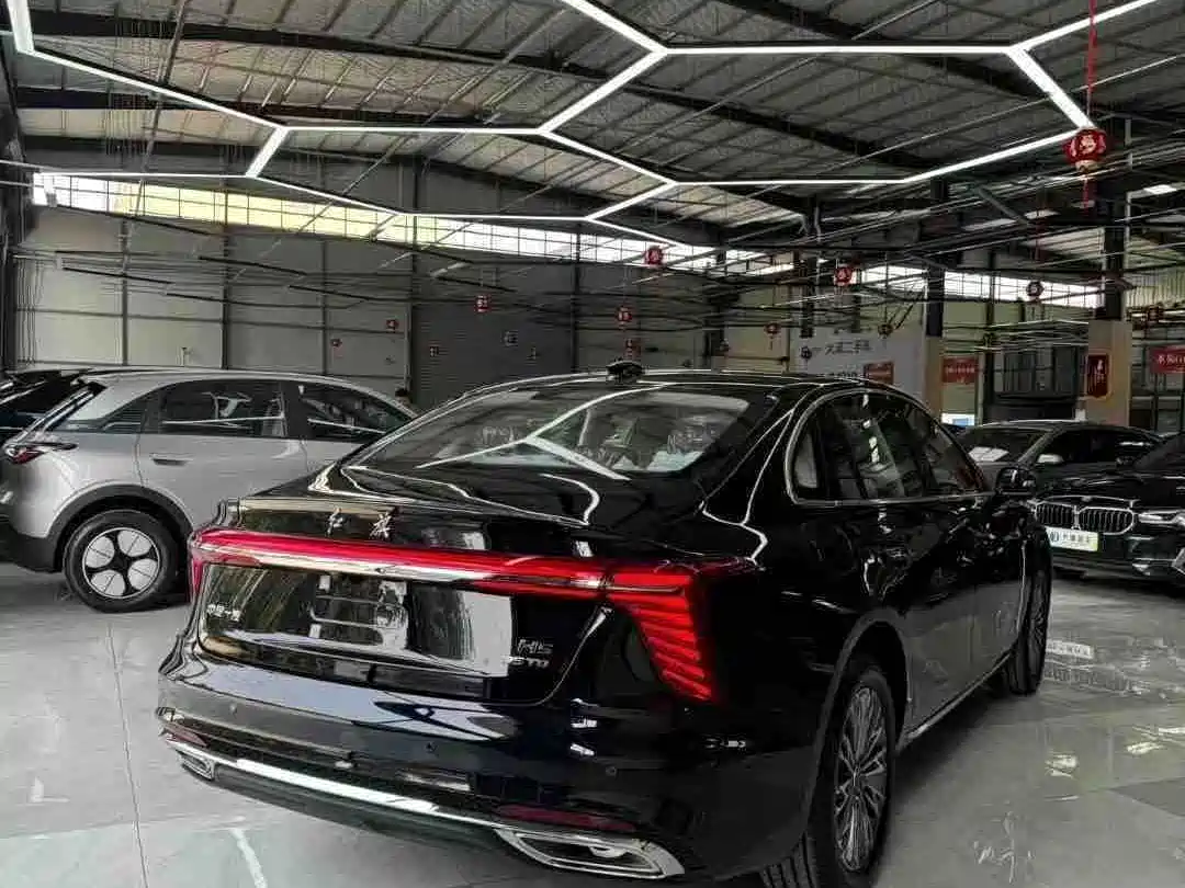 Hongqi H5 2026 2025 1.5T DCT Flag Rhythm 500,000 Units Memorial Edition