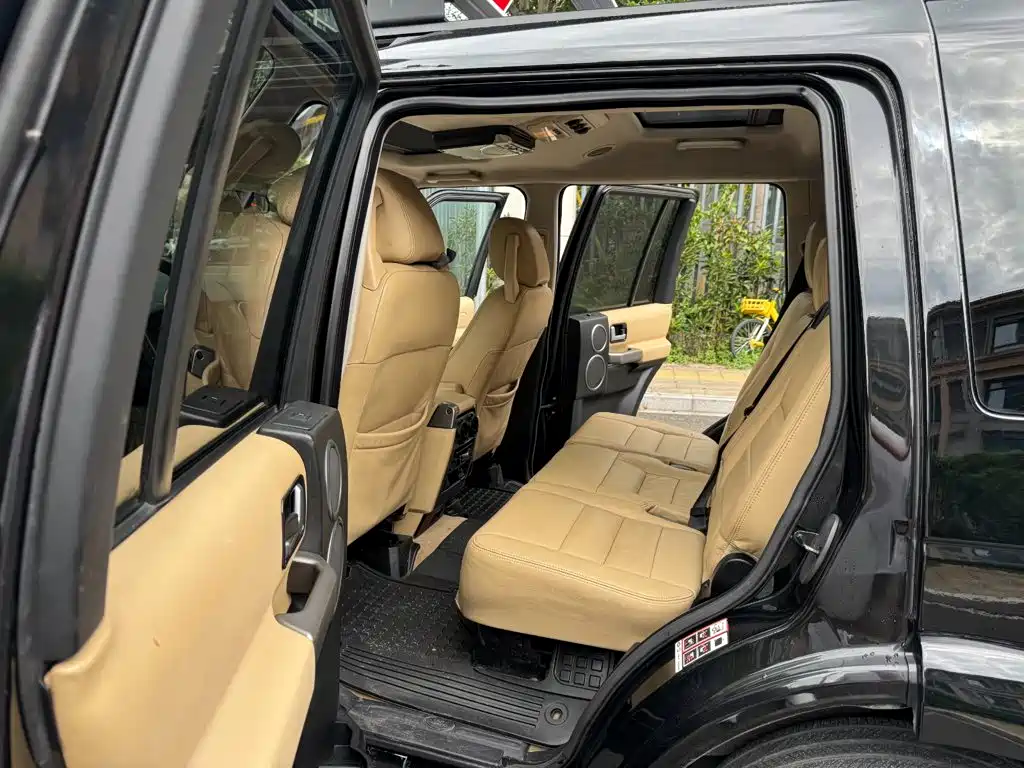 Фото 11 - Land Rover Discovery