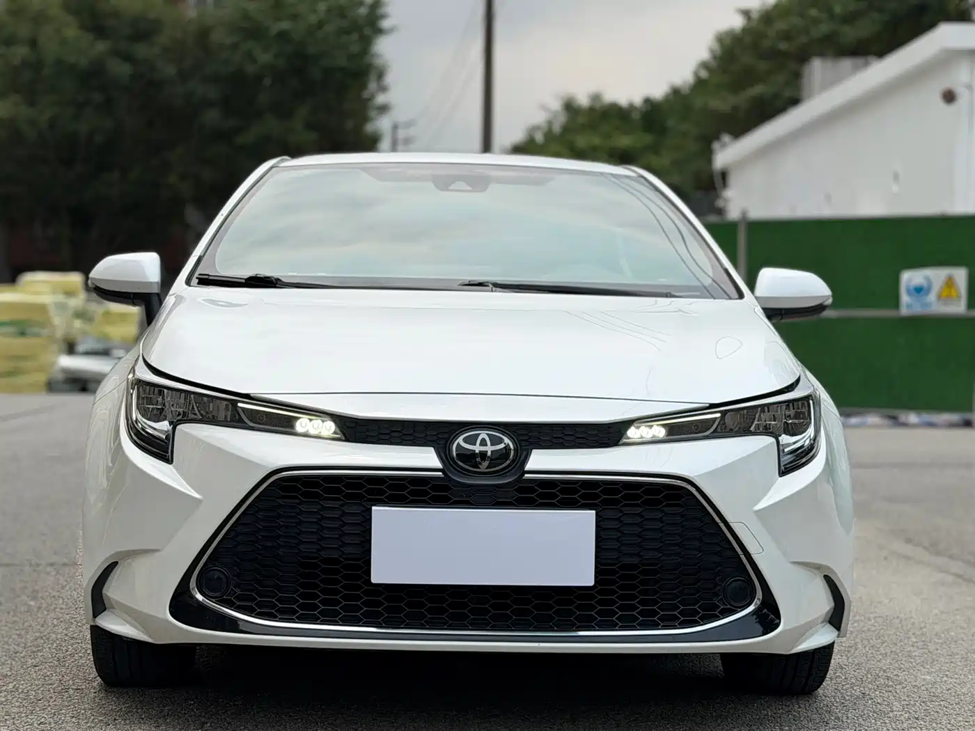 Toyota Levin 2021 185T CVT Luxury Edition фото 2