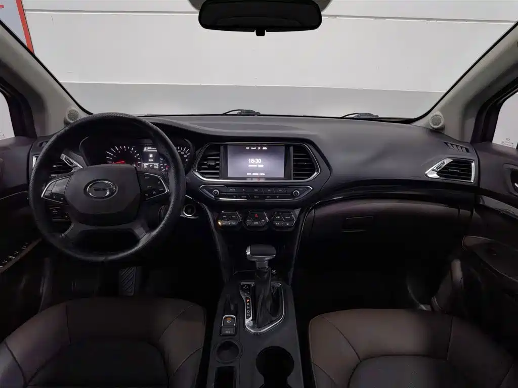 GAC Trumpchi Trumpchi GS4 2017 235T Automatic 2WD Luxury Smart Connected Edition фото 5