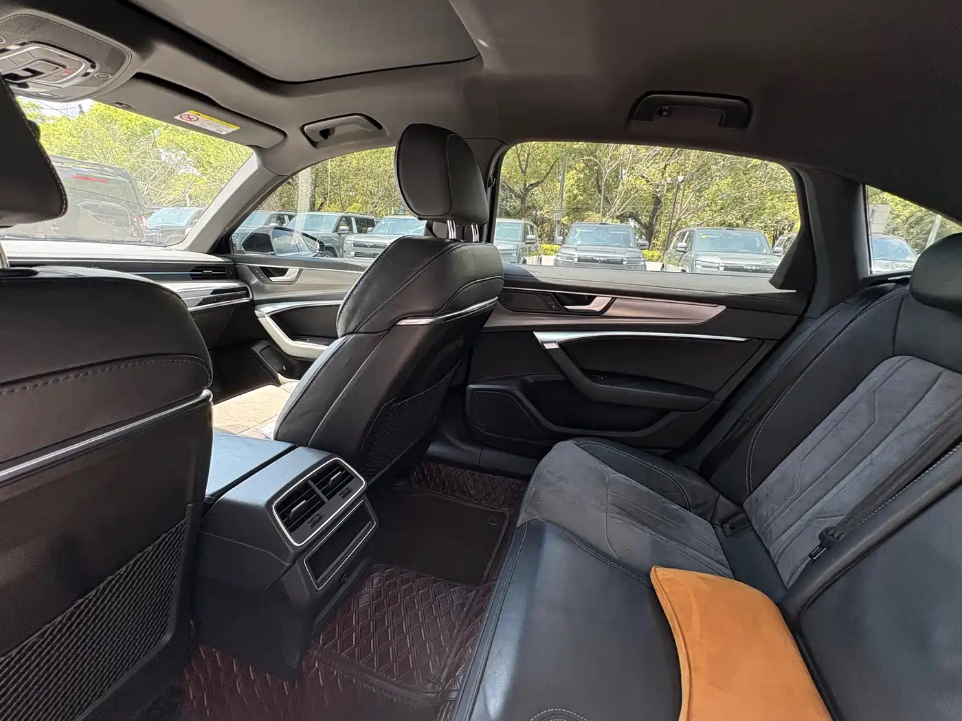 Audi A6L 2020 40 TFSI Luxury Elegance фото 9