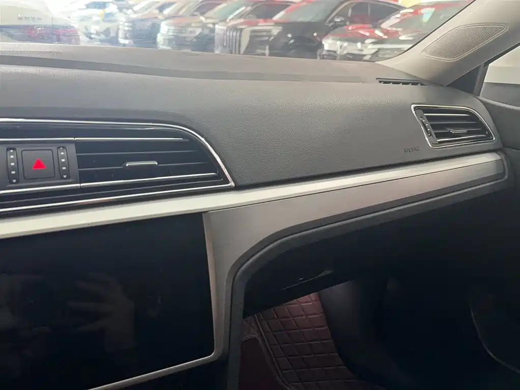 Volkswagen Lamando 2021 280TSI DSG Comfort Edition фото 23
