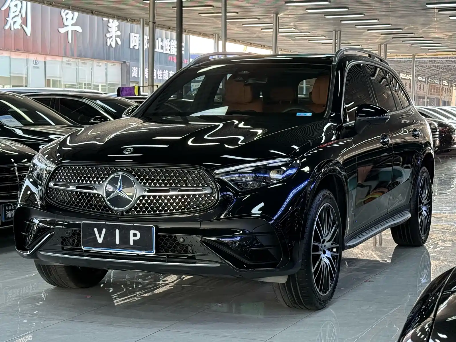 Фото 1 - Mercedes-Benz GLC
