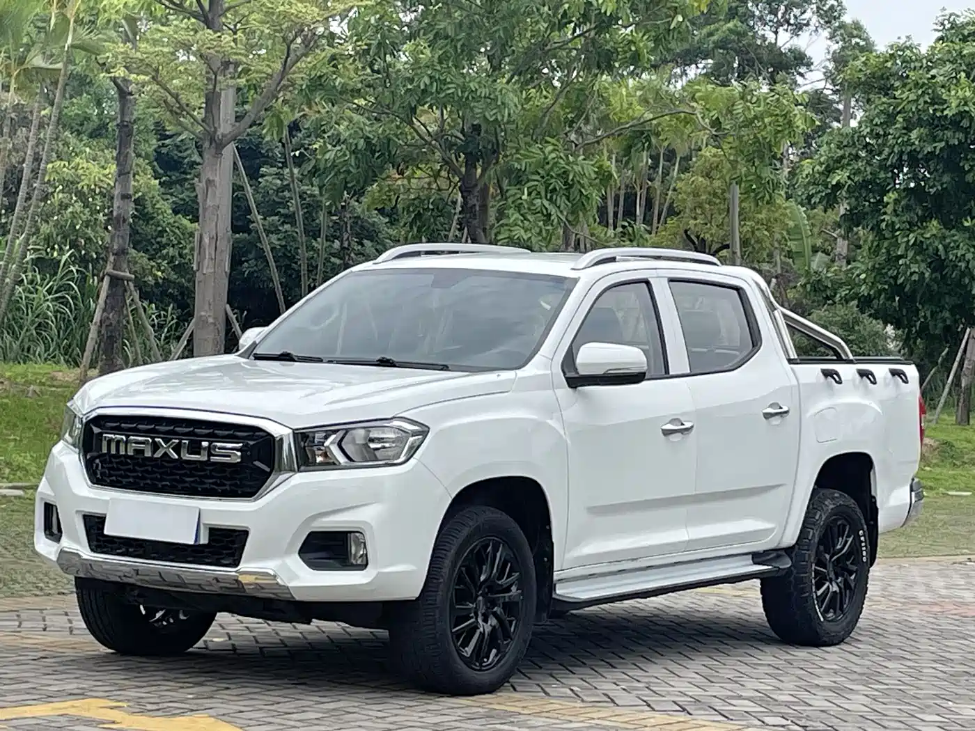 SAIC Maxus Maxus T70 2021 2.0T Diesel Automatic 2WD Australia Edition Standard Bed High Chassis фото 3