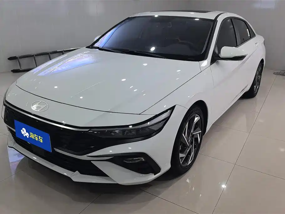 Hyundai Elantra 2023 1.5L CVT GLX Elite Edition