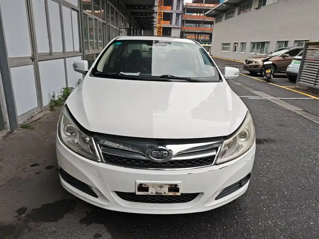 BYD Surui 2014 Model 1.5L Manual Luxury фото 5