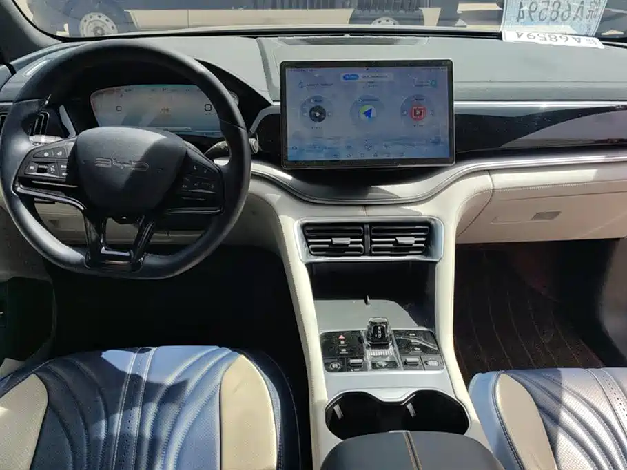 BYD Song PLUS PHEV 2024 Glory Edition DM-i 110km Flagship фото 12