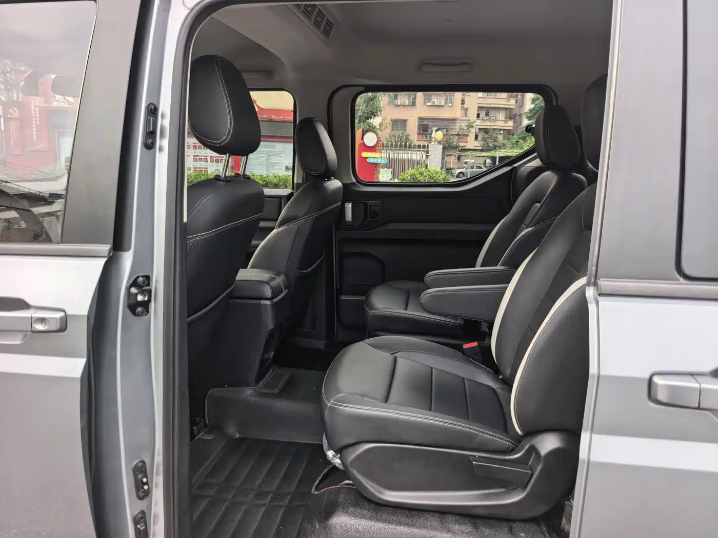 Wuling Motors Wuling Journey 2022 2021 1.5T Manual Luxury Edition