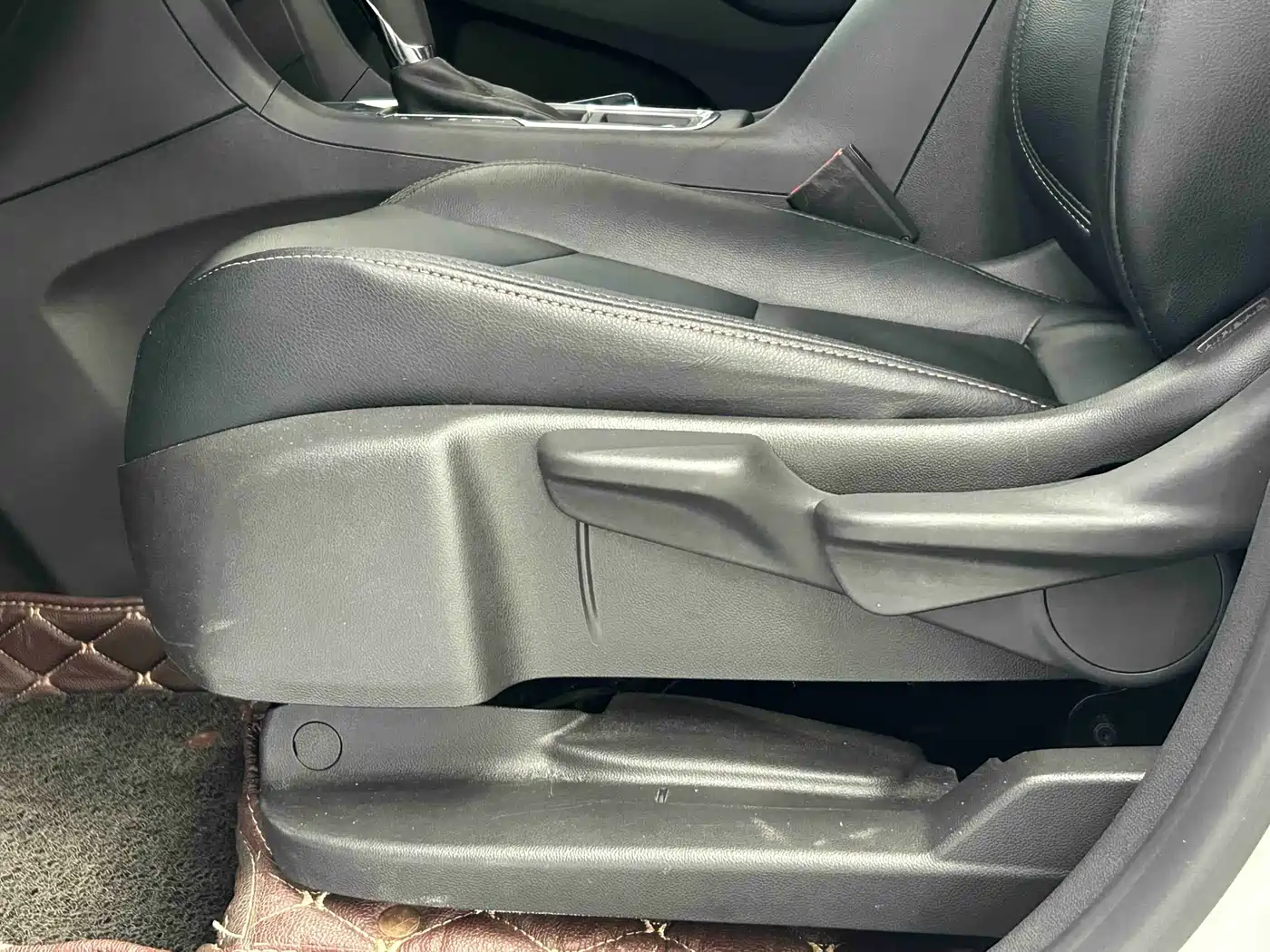 Chevrolet Equinox 2018 535T Automatic Frontier Edition фото 13