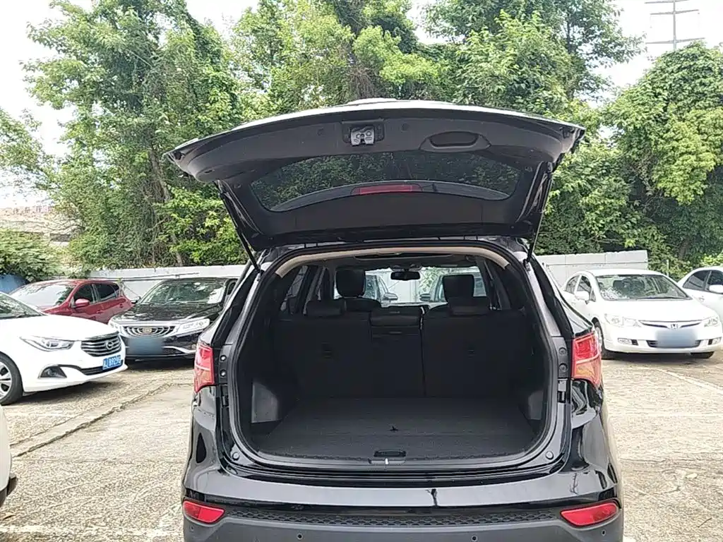 Hyundai Santa Fe 2013 Model 2.4L Automatic 2WD Smart фото 19