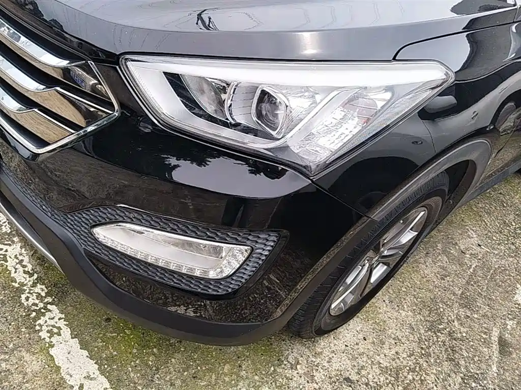 Hyundai Santa Fe 2013 Model 2.4L Automatic 2WD Smart фото 24