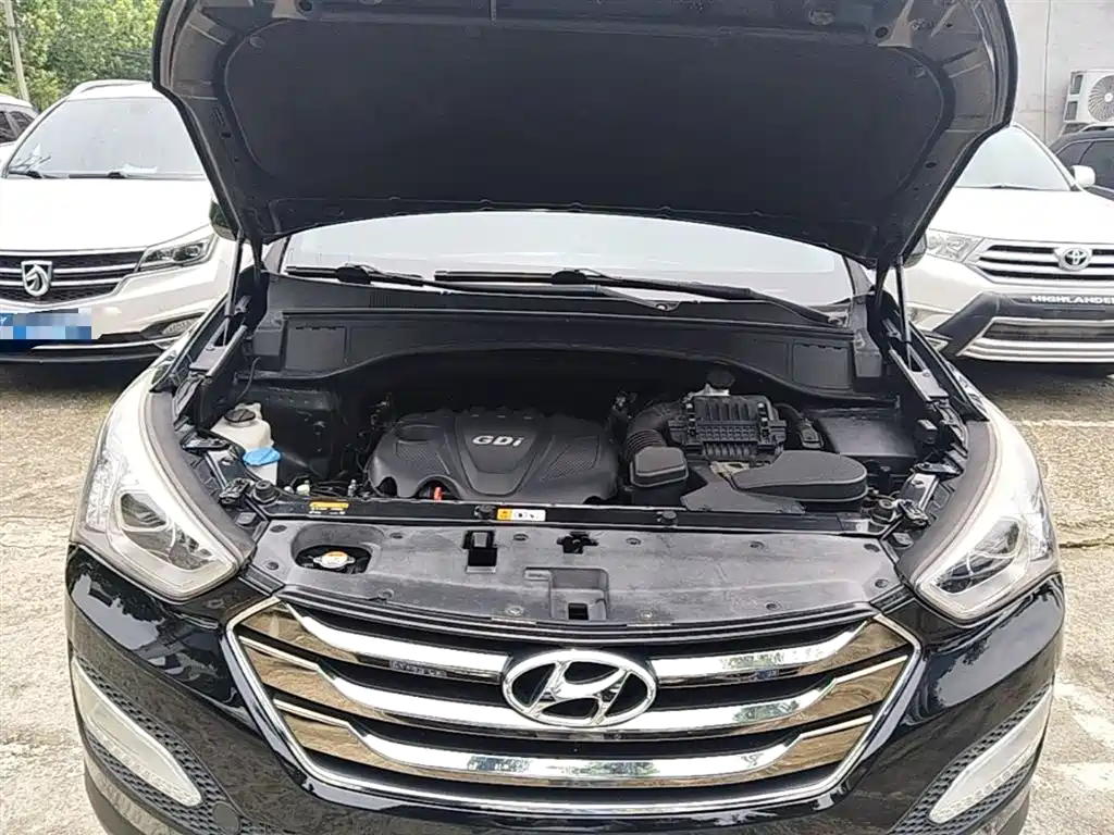 Hyundai Santa Fe 2013 Model 2.4L Automatic 2WD Smart фото 20