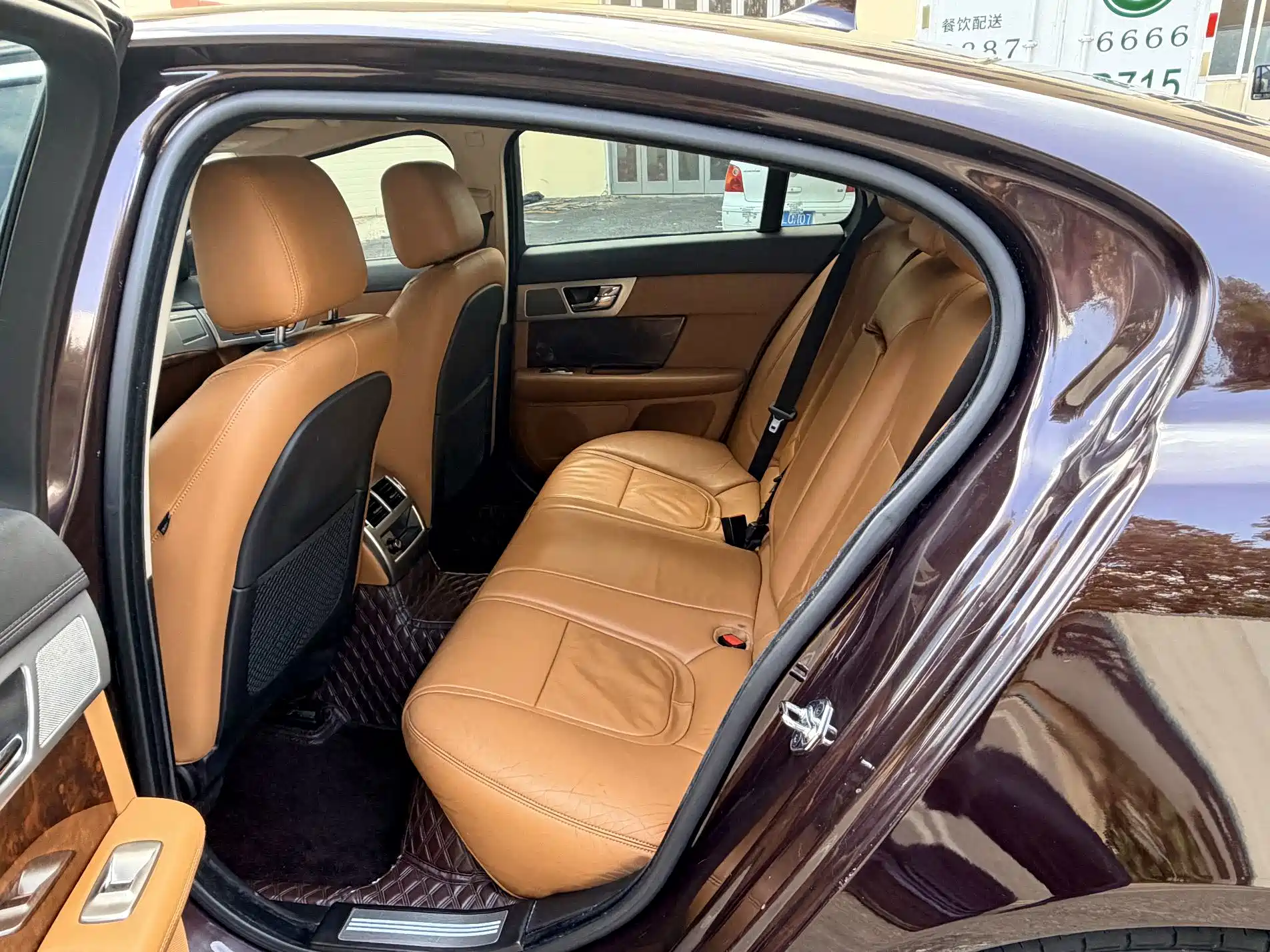 Фото 8 - Jaguar XF