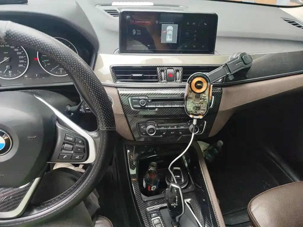 Фото 6 - BMW X1