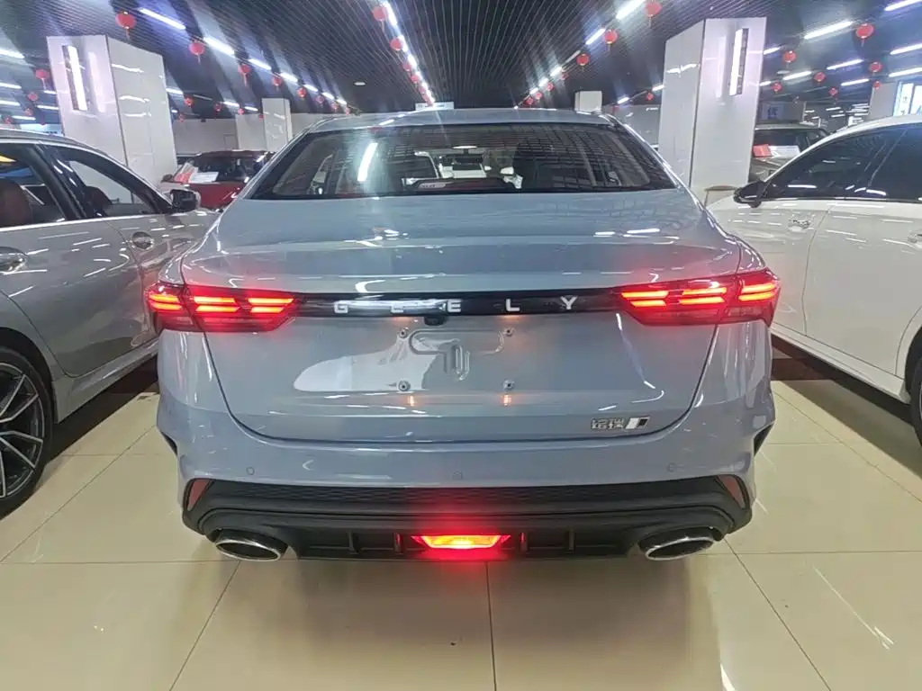 Фото 6 - Geely Binrui