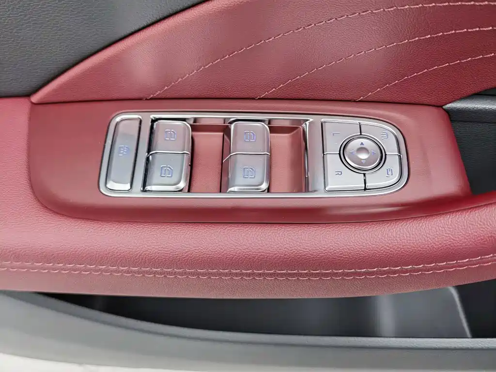 Hongqi H5 PHEV 2026 2025 130 Super Hybrid Edition