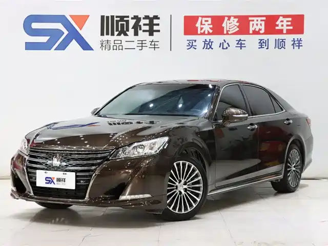  Toyota Crown 2018 2.0T Sport Edition