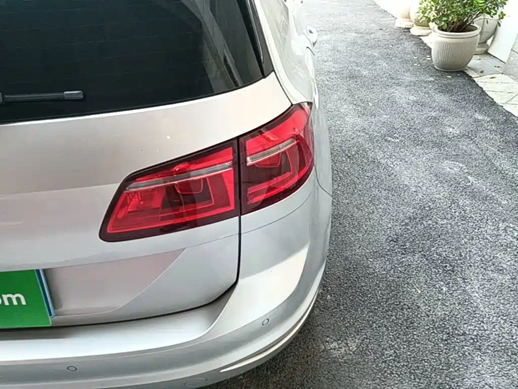 Volkswagen Golf (Import) 2016 2015 1.4TSI Sportsvan