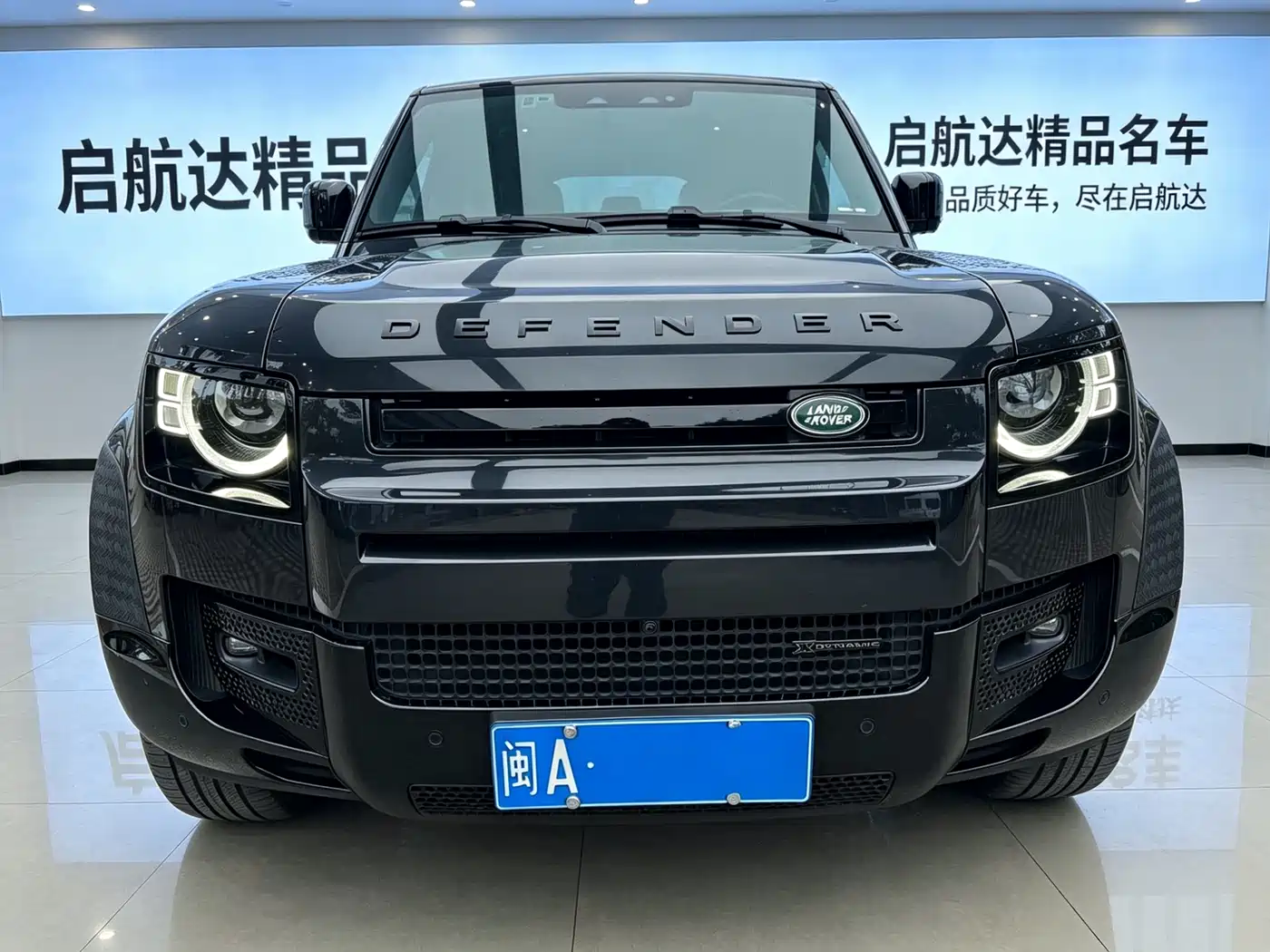Land Rover Defender 2023 Model 110 3.0T P400 X-DYNAMIC HSE фото 2