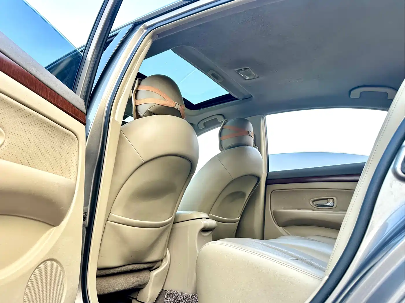 Nissan Sylphy 2010 2009 Model 1.6XL Automatic Luxury Sunroof Edition