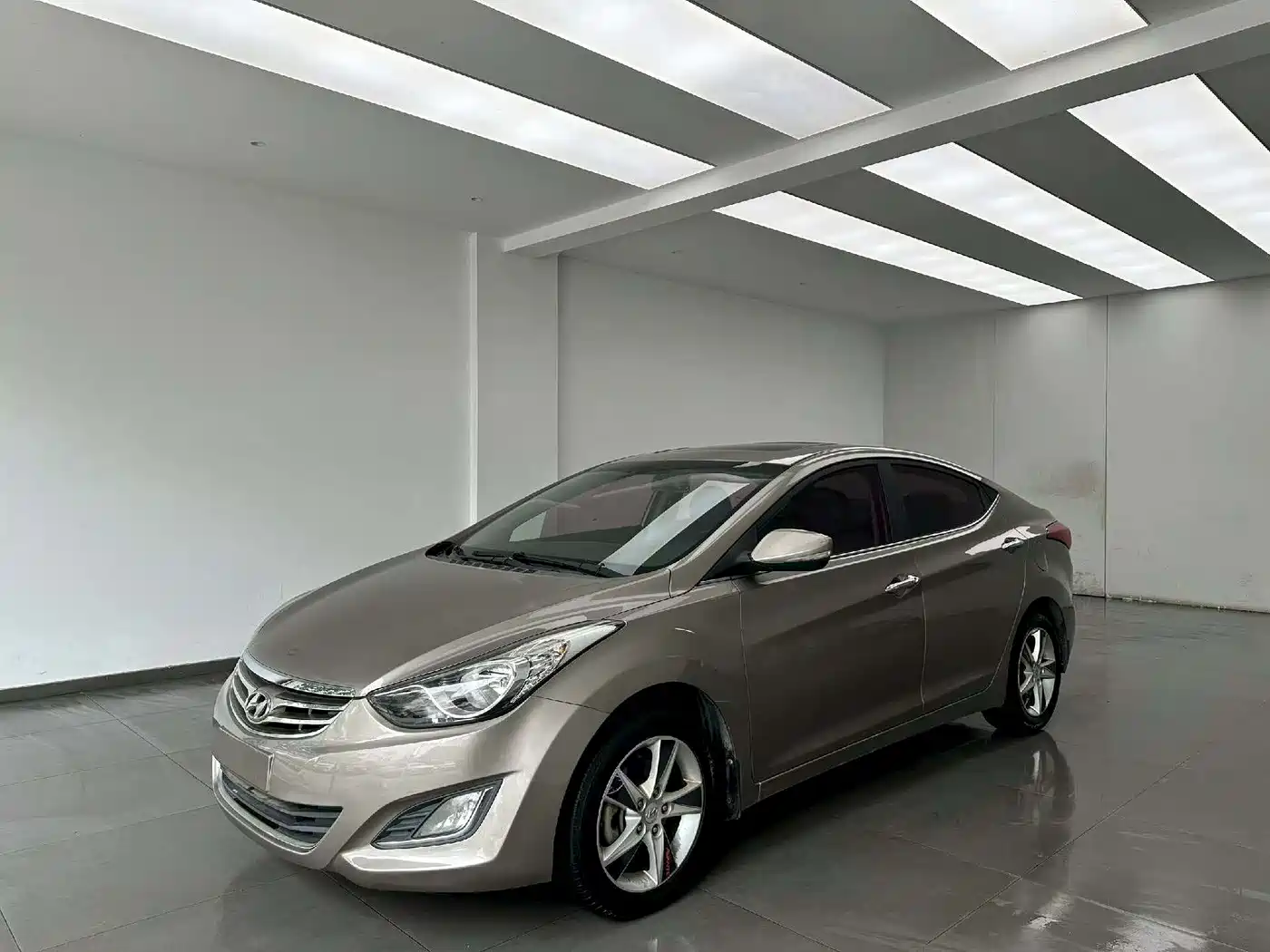 Hyundai Langdong 2012 1.6L Automatic Leading