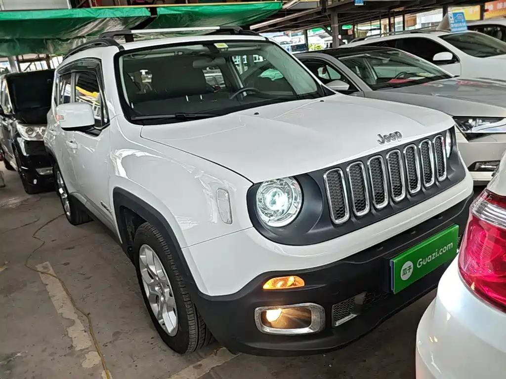 Jeep Renegade 2019 2018 Connected Large Screen Edition 180T Automatic High Energy