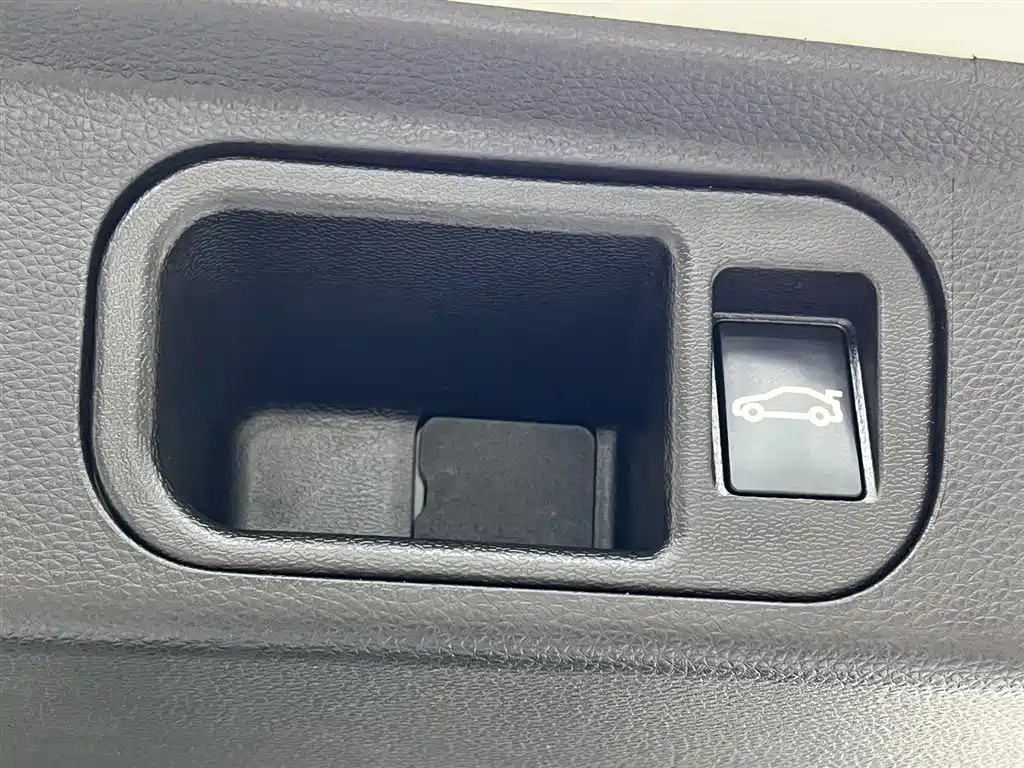 GAC TRUMPCHI TRUMPCHI M6